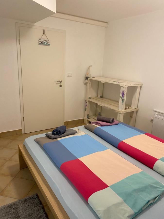 Room Julija Zirovnica Екстериор снимка